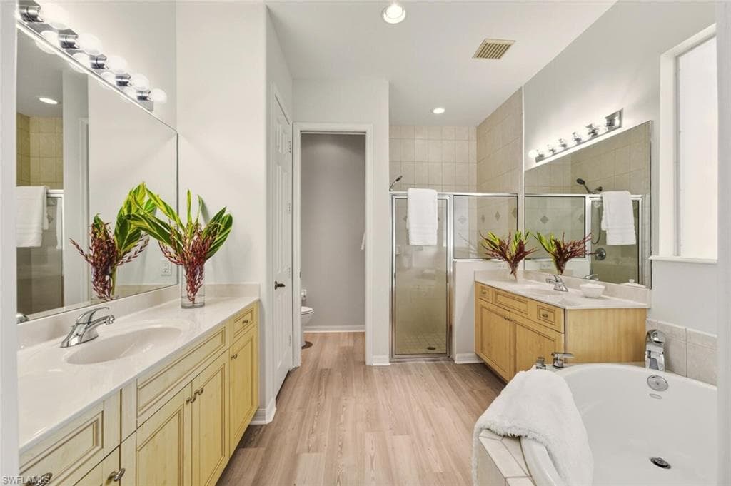 10800 Fieldfair DR, NAPLES FL 34119-21