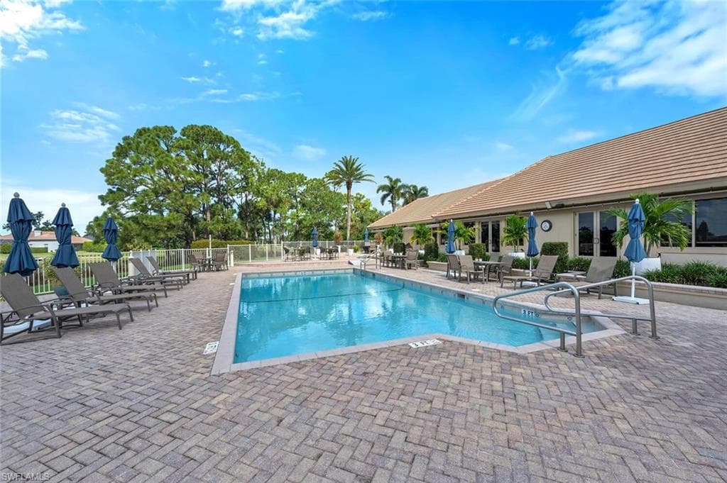 10800 Fieldfair DR, NAPLES FL 34119-44