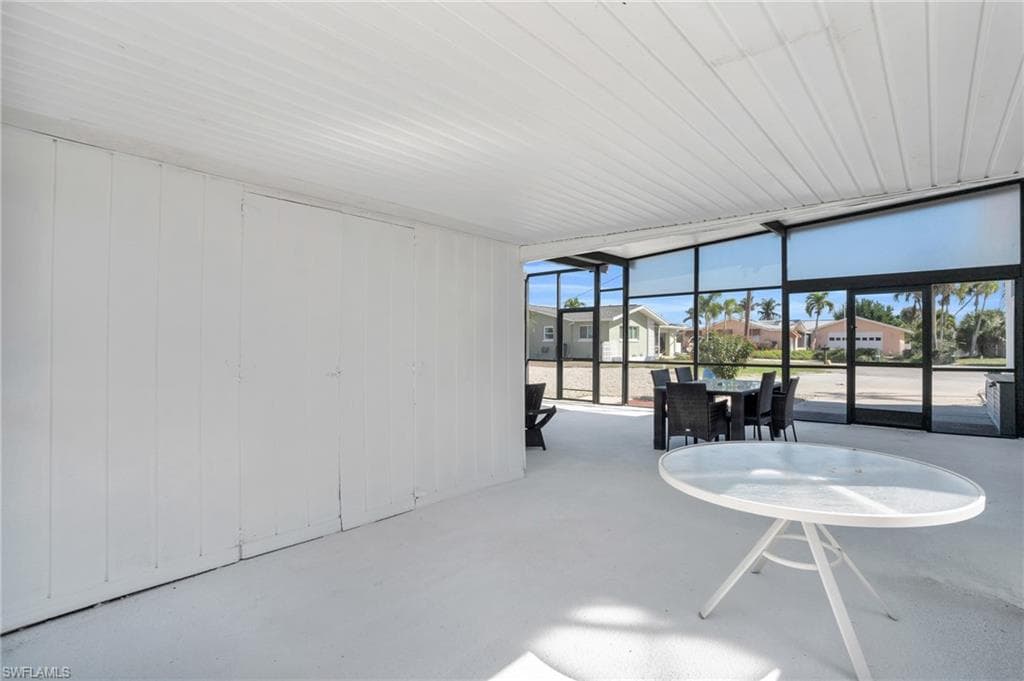 351 Jefferson CT, FORT MYERS BEACH FL 33931-34