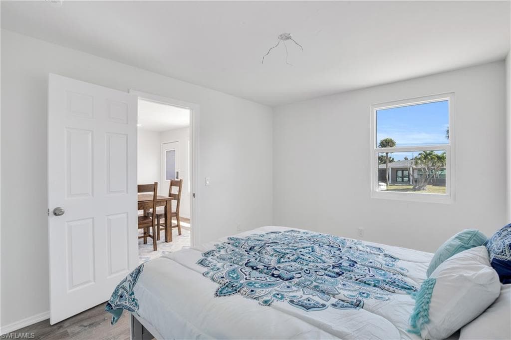 351 Jefferson CT, FORT MYERS BEACH FL 33931-30