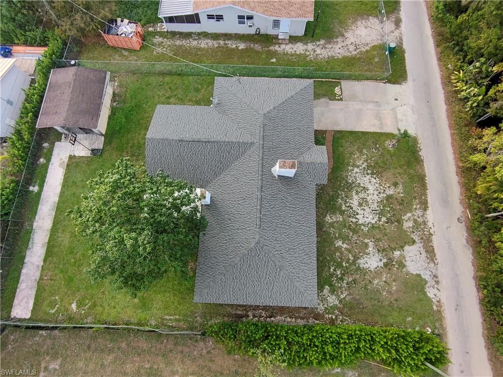 3586 Croton RD, NAPLES FL 34104-1