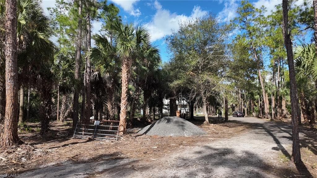 4275 4th AVE NE, NAPLES FL 34120-22