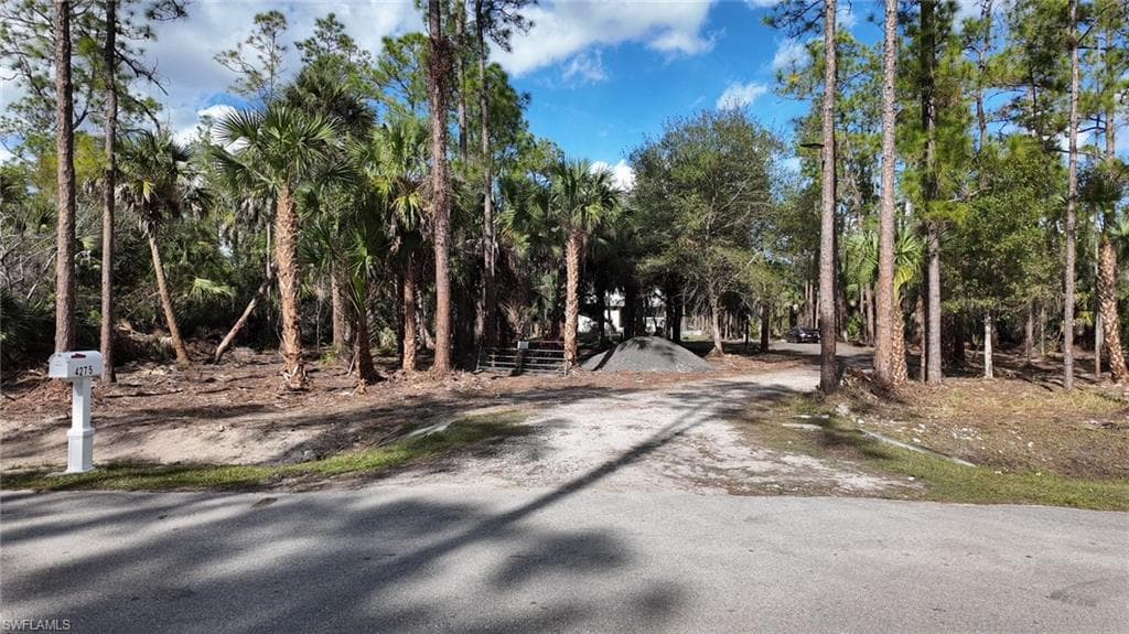 4275 4th AVE NE, NAPLES FL 34120-23