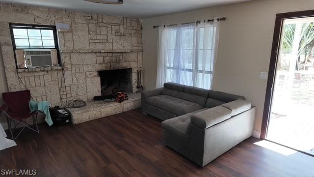 4275 4th AVE NE, NAPLES FL 34120-37