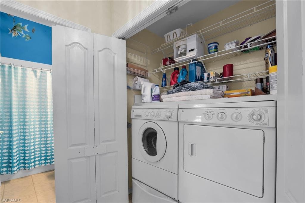 290 Newport DR 107-25