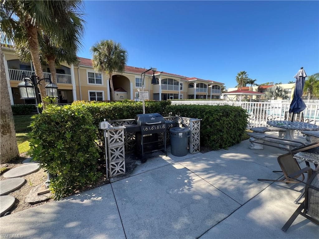 12515 McGregor BLVD # 104, FORT MYERS FL 33919-12