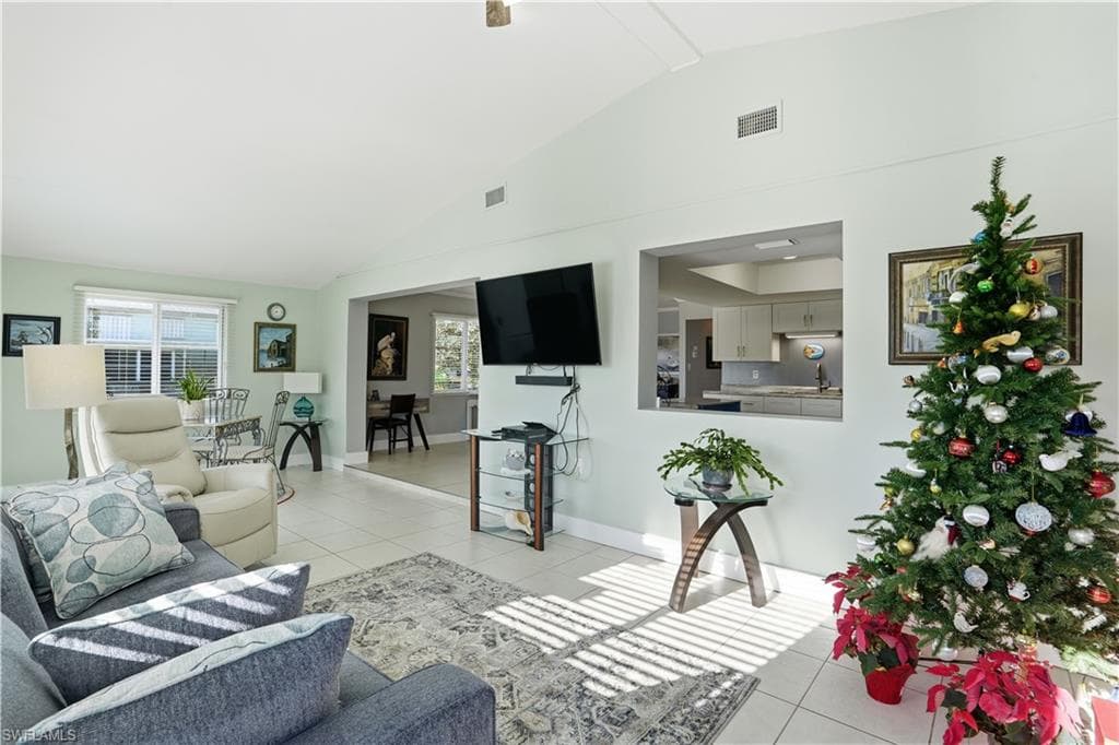 2607 Bayshore DR, MATLACHA FL 33993-5