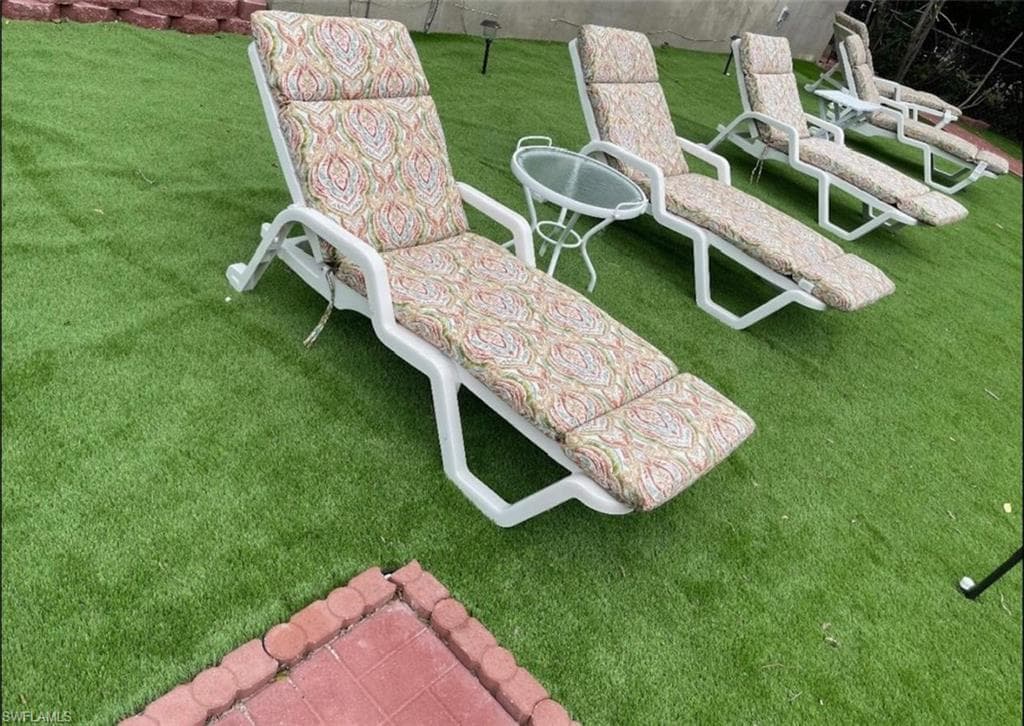 1136 Michigan AVE, NAPLES FL 34103-4