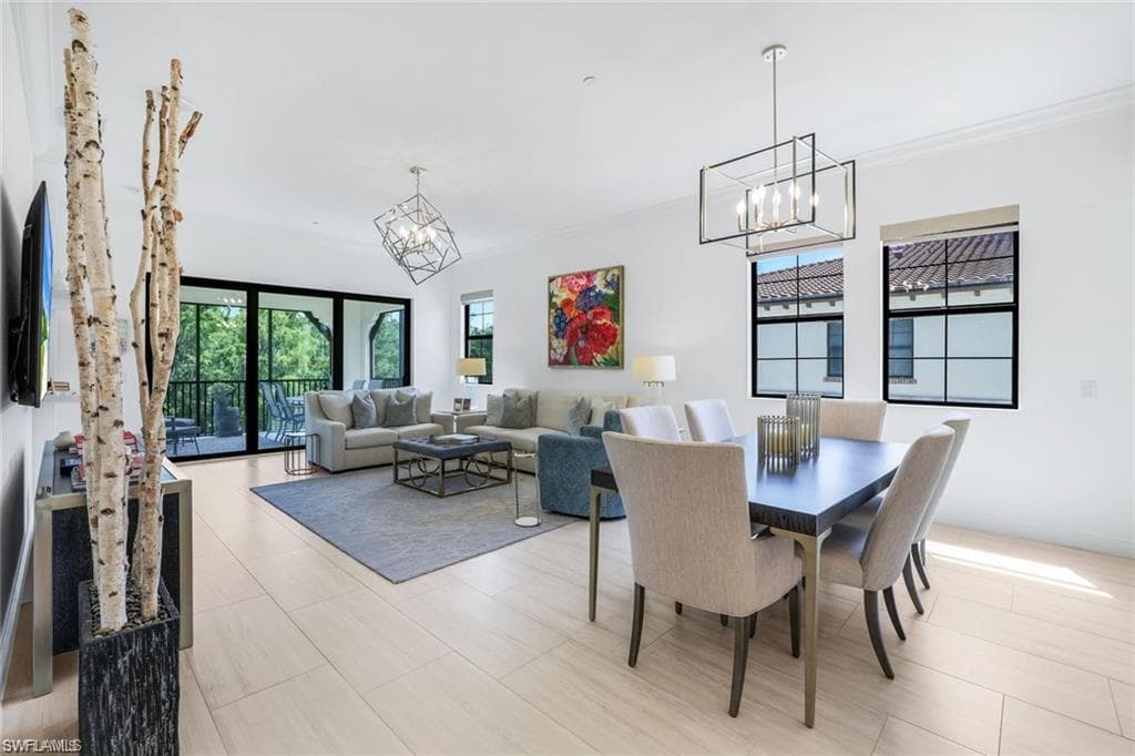 16374 Viansa WAY # 302, NAPLES FL 34110-7