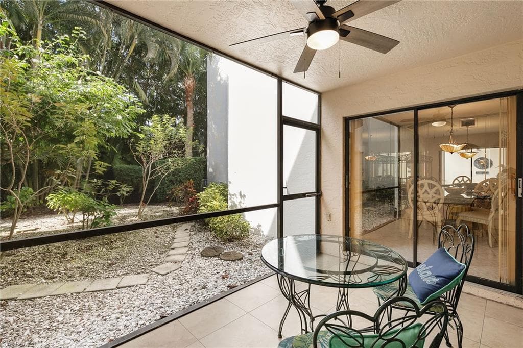 592 Beachwalk CIR # N102, NAPLES FL 34108-21