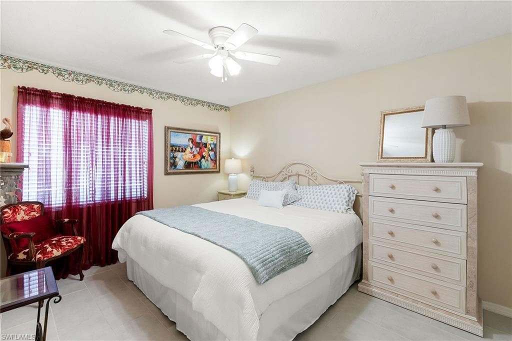 592 Beachwalk CIR # N102, NAPLES FL 34108-17