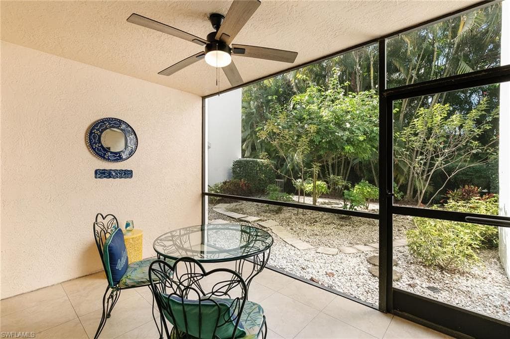 592 Beachwalk CIR # N102, NAPLES FL 34108-20
