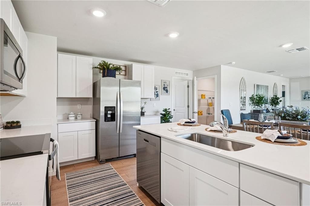 1221 BROOKLANDS DR, FORT MYERS FL 33905-12