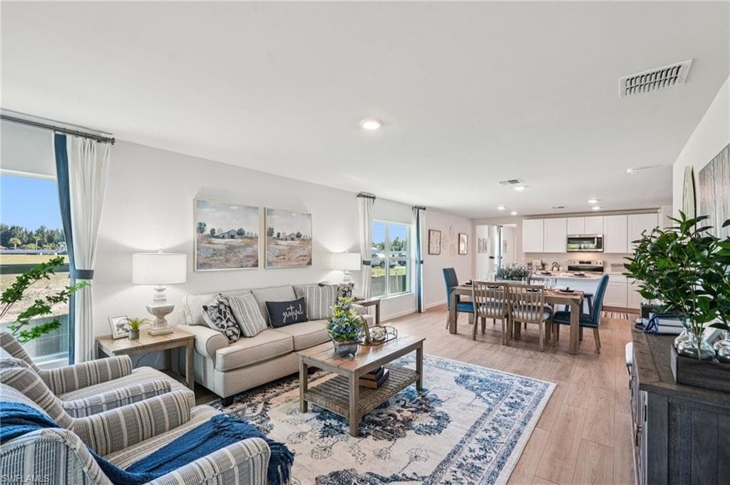 1221 BROOKLANDS DR, FORT MYERS FL 33905-6