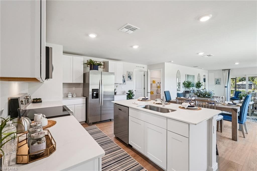 1221 BROOKLANDS DR, FORT MYERS FL 33905-9