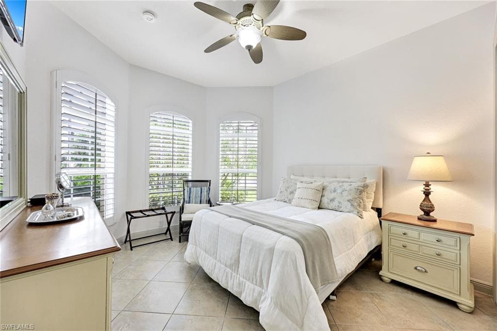 7655 Martino CIR, NAPLES FL 34112-18