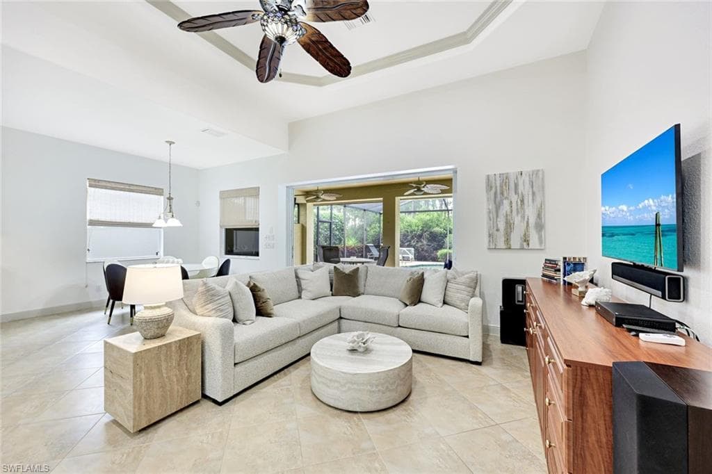 7655 Martino CIR, NAPLES FL 34112-3