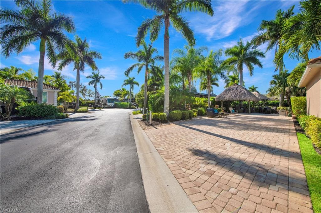 13553 Snapper LN, NAPLES FL 34114-16