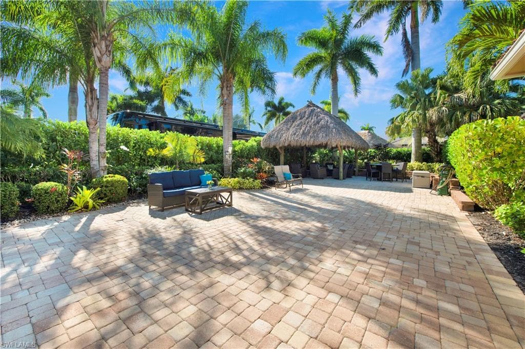 13553 Snapper LN, NAPLES FL 34114-2