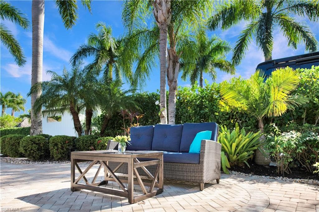 13553 Snapper LN, NAPLES FL 34114-3