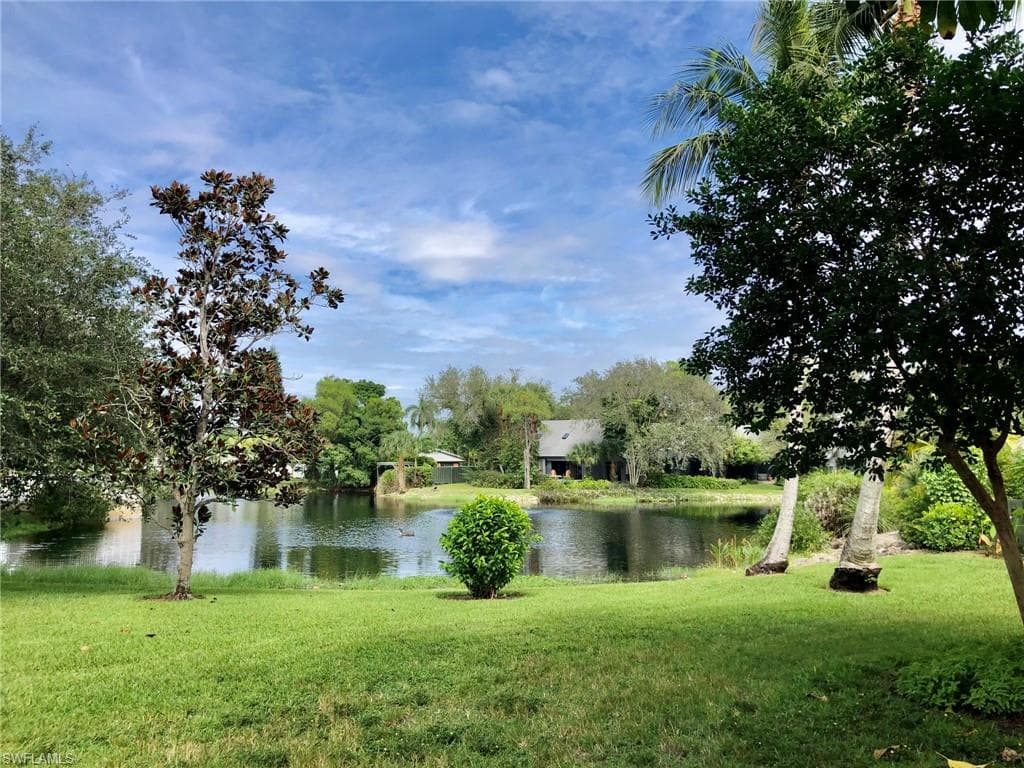 1337 Solana RD # K9, NAPLES FL 34103-17