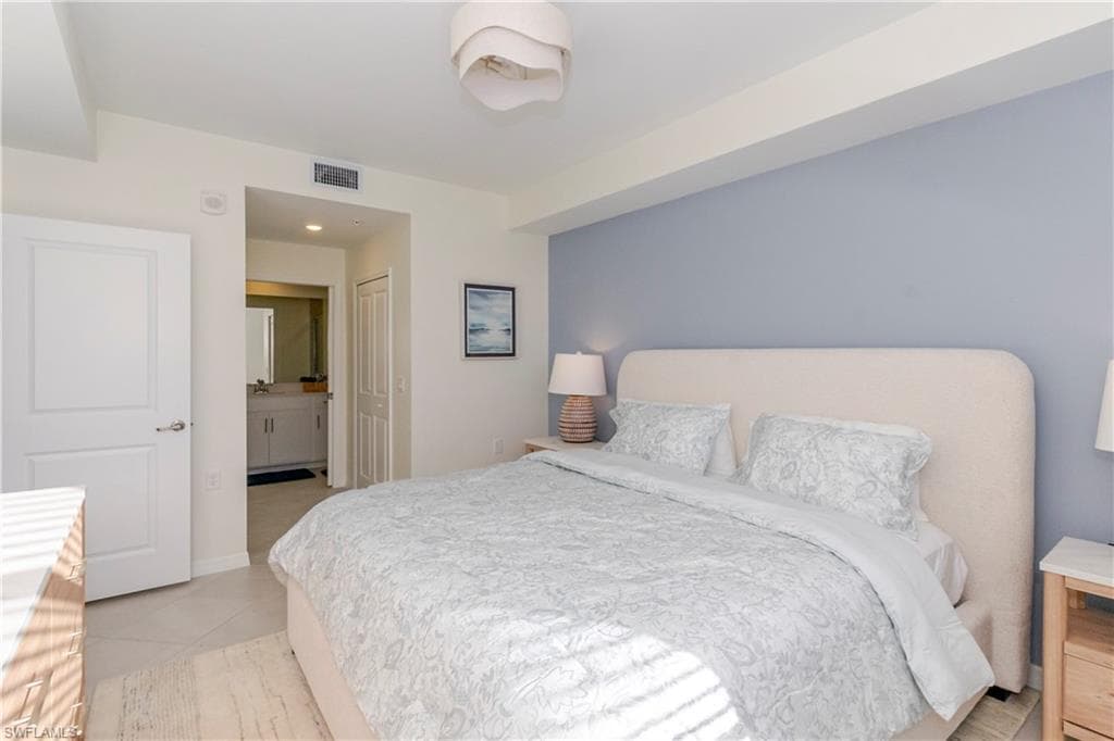 5527 DOUBLE EAGLE CIR # 3815, AVE MARIA FL 34142-7