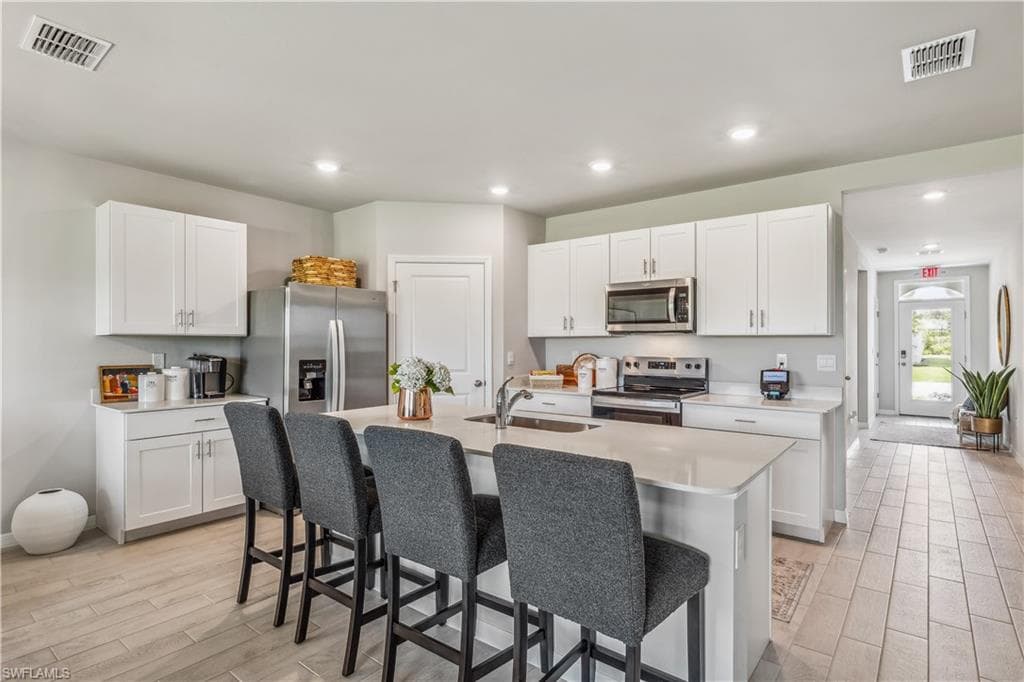4057 PEACEFUL RIVER LN, FORT MYERS FL 33905-5