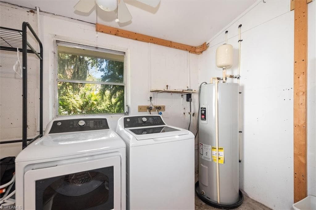 2466 N Westwood DR, NORTH FORT MYERS FL 33917-27