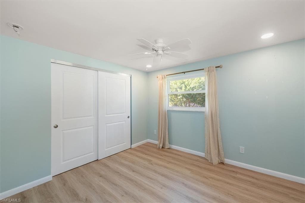 2466 N Westwood DR, NORTH FORT MYERS FL 33917-23