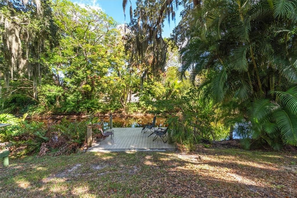 2466 N Westwood DR, NORTH FORT MYERS FL 33917-29
