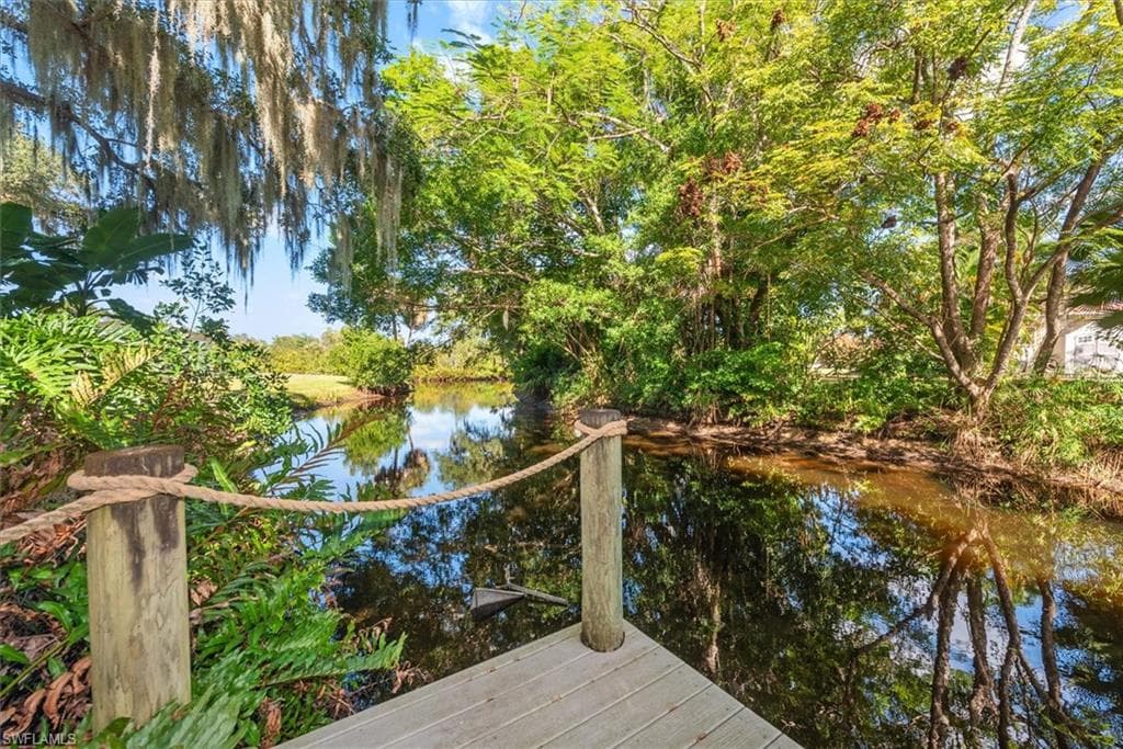 2466 N Westwood DR, NORTH FORT MYERS FL 33917-30