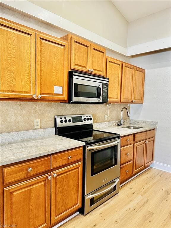 826 Wiggins Pass RD # 310, NAPLES FL 34110-5