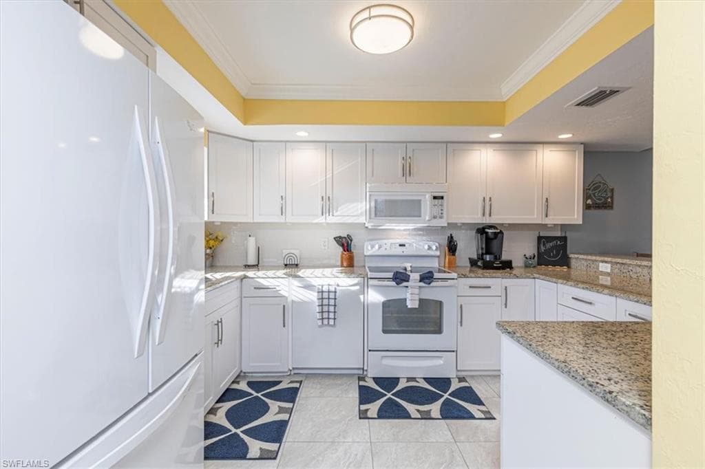 344 Charlemagne BLVD # F203, NAPLES FL 34112-6
