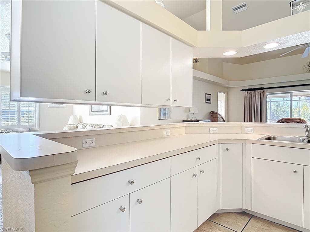 103 Wahoo DR, ROTONDA WEST FL 33947-3