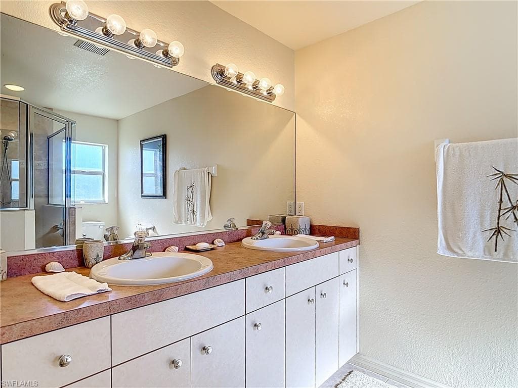 103 Wahoo DR, ROTONDA WEST FL 33947-20