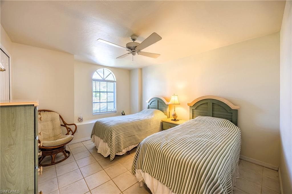 3316 SE 19th PL-19
