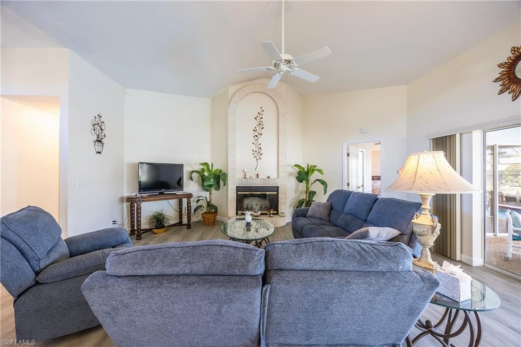 3316 SE 19th PL-3