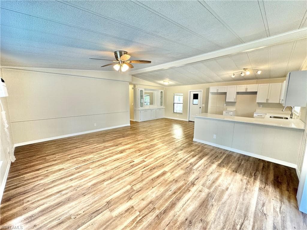 1252 Henderson Creek DR, NAPLES FL 34114-4