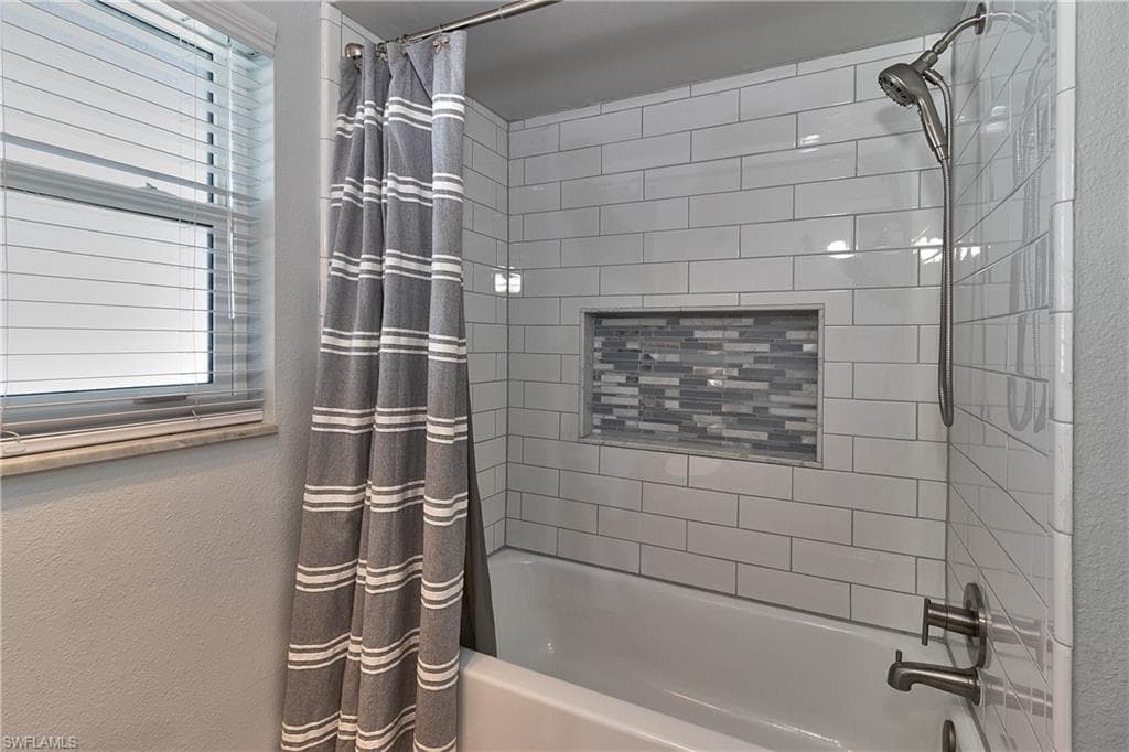 2376 Armour DR, DUNEDIN FL 34698-22