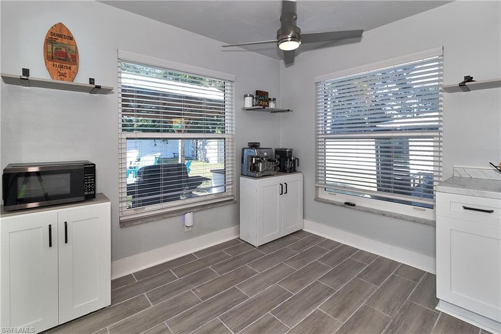 2376 Armour DR, DUNEDIN FL 34698-12