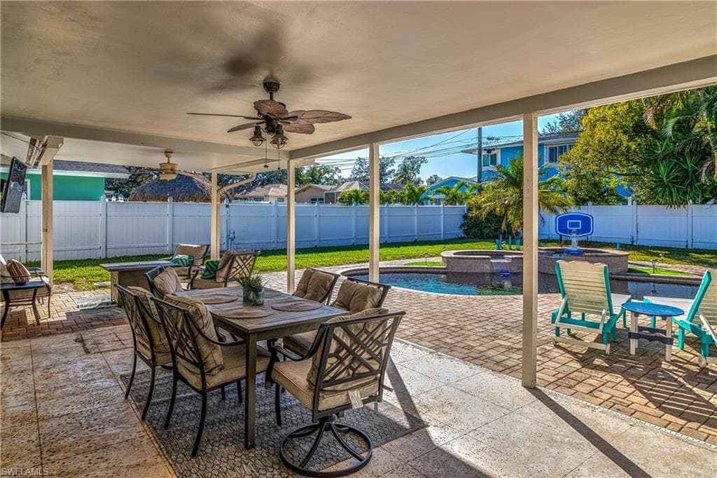 2376 Armour DR, DUNEDIN FL 34698-25