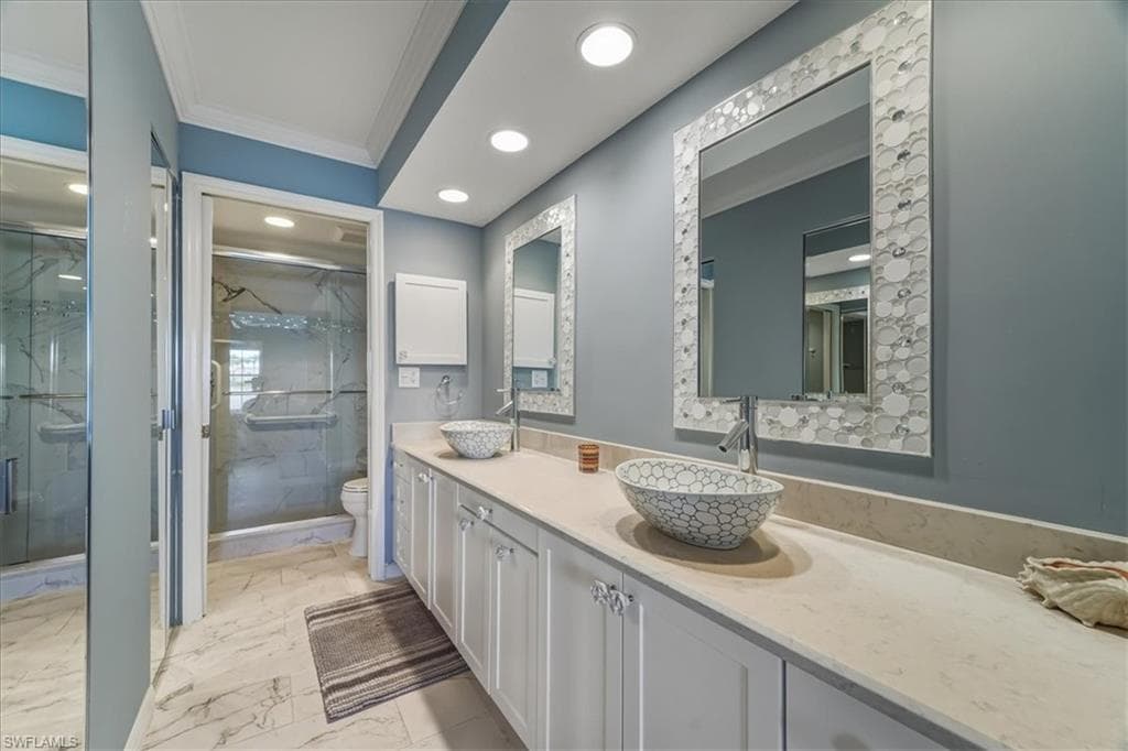 845 Gulf Pavilion DR # 102, NAPLES FL 34108-22