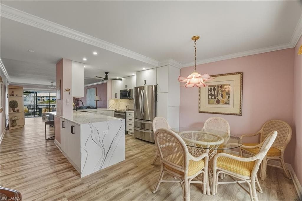 845 Gulf Pavilion DR # 102, NAPLES FL 34108-5