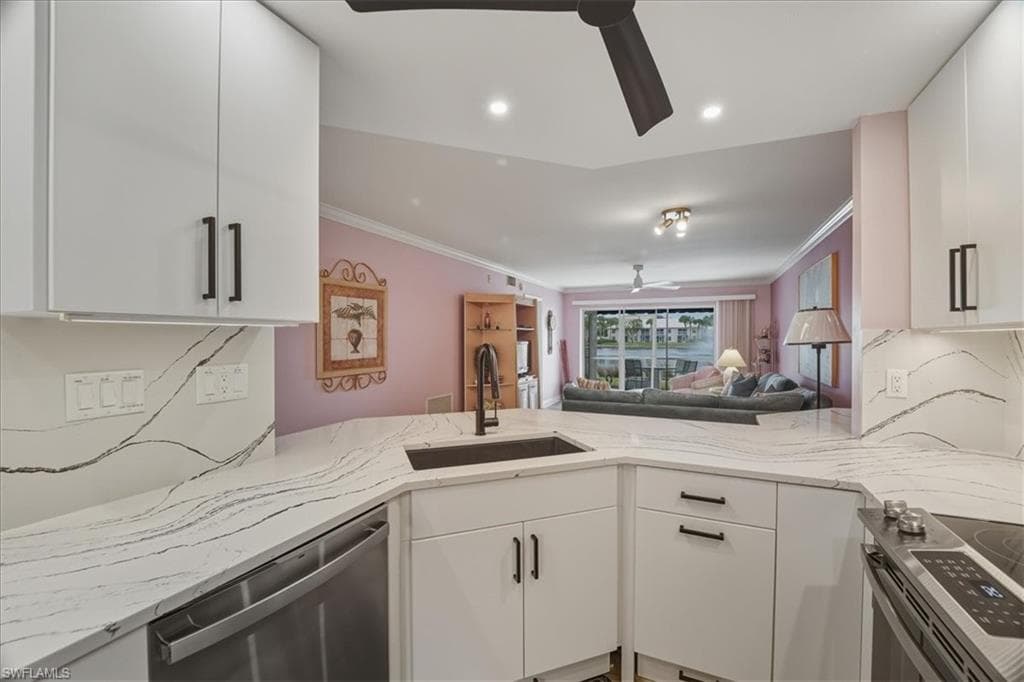 845 Gulf Pavilion DR # 102, NAPLES FL 34108-11