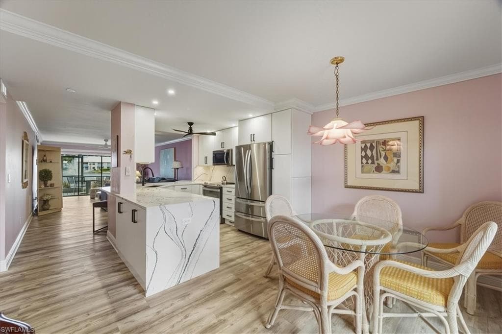 845 Gulf Pavilion DR # 102, NAPLES FL 34108-8