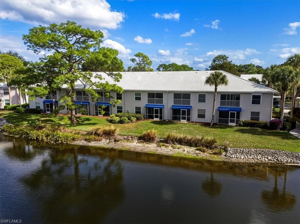 845 Gulf Pavilion DR # 102, NAPLES FL 34108-30