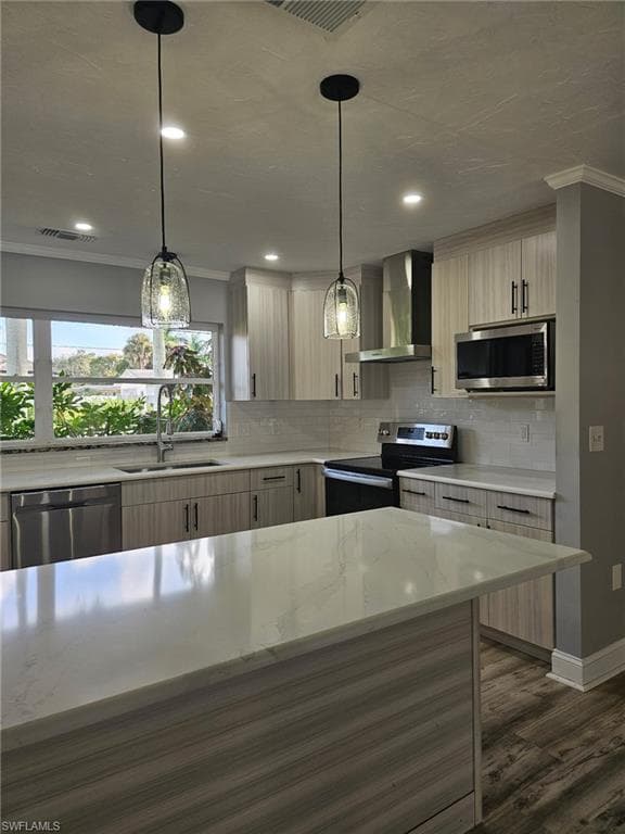 3933 E River DR-8