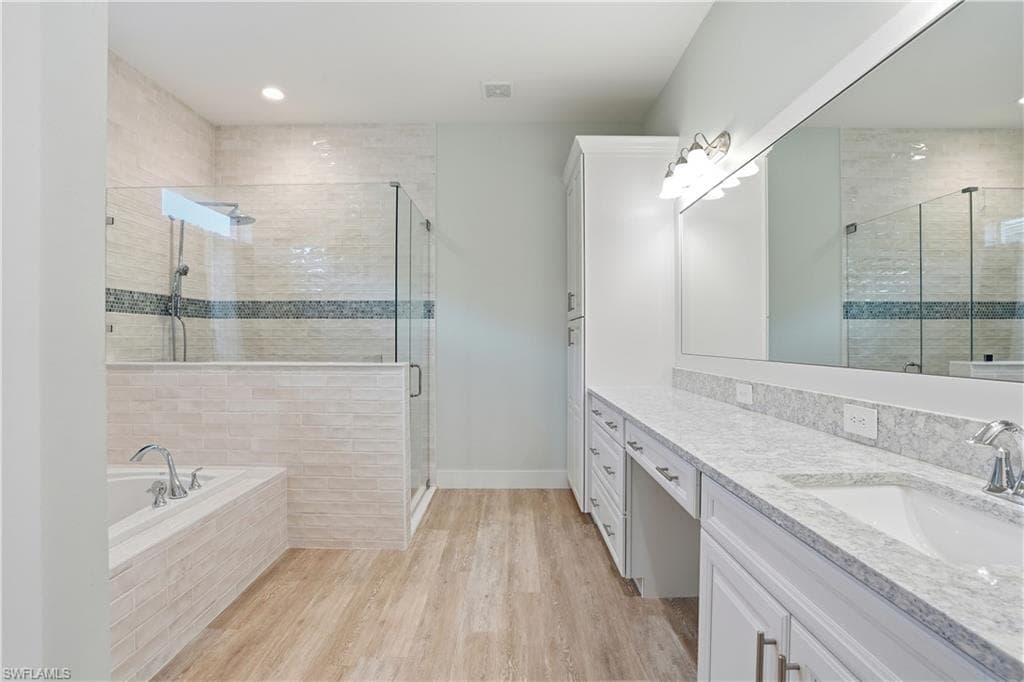 3635 Sapphire Cove CIR, NAPLES FL 34114-33