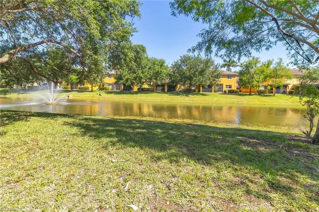 10190 Tin Maple DR # 131, ESTERO FL 33928-10