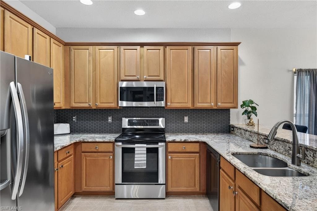 9720 Gladiolus Preserve CIR, FORT MYERS FL 33908-13